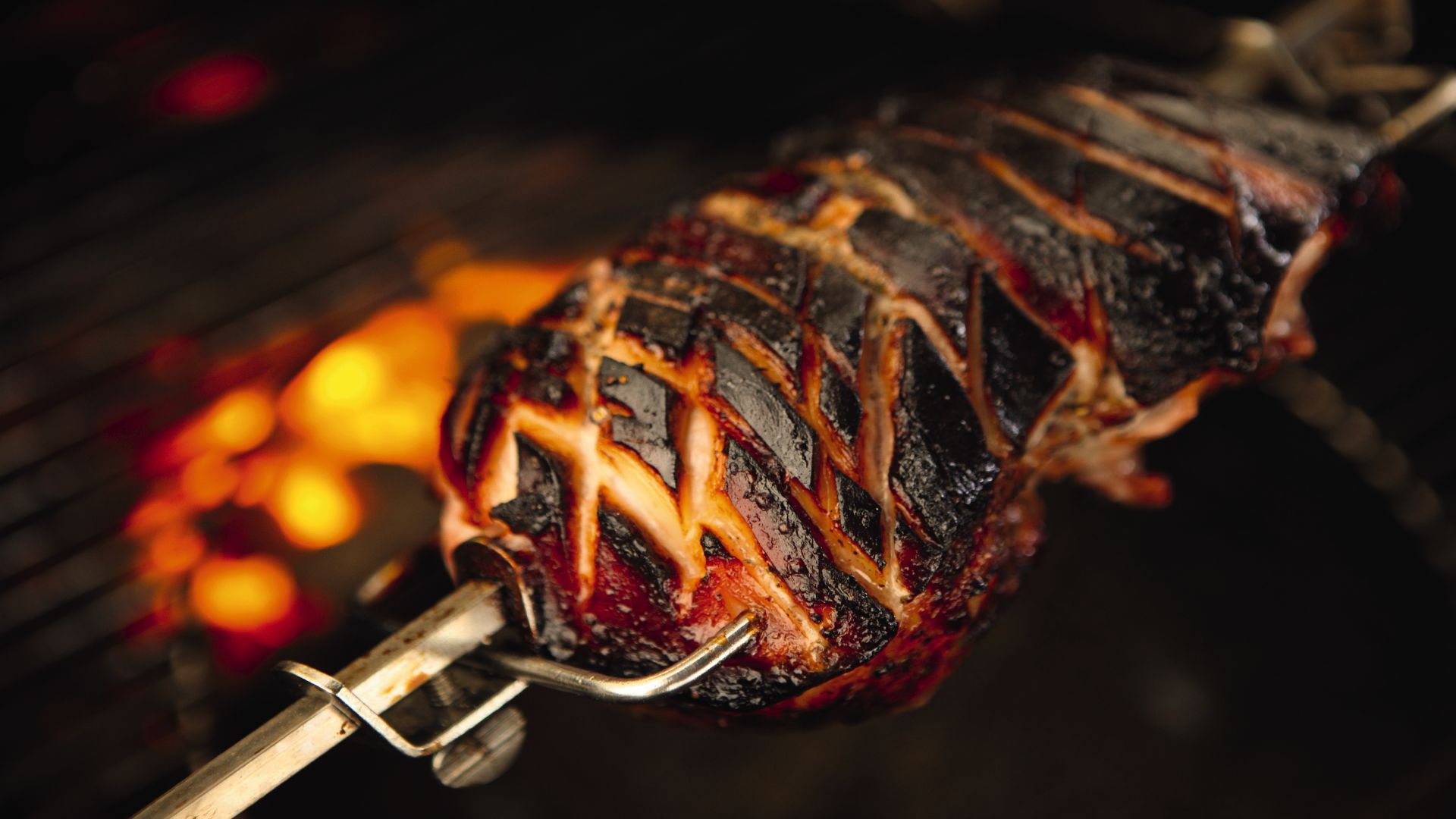 Gaumenkick: Spanferkel in Würzsauce vom Rost