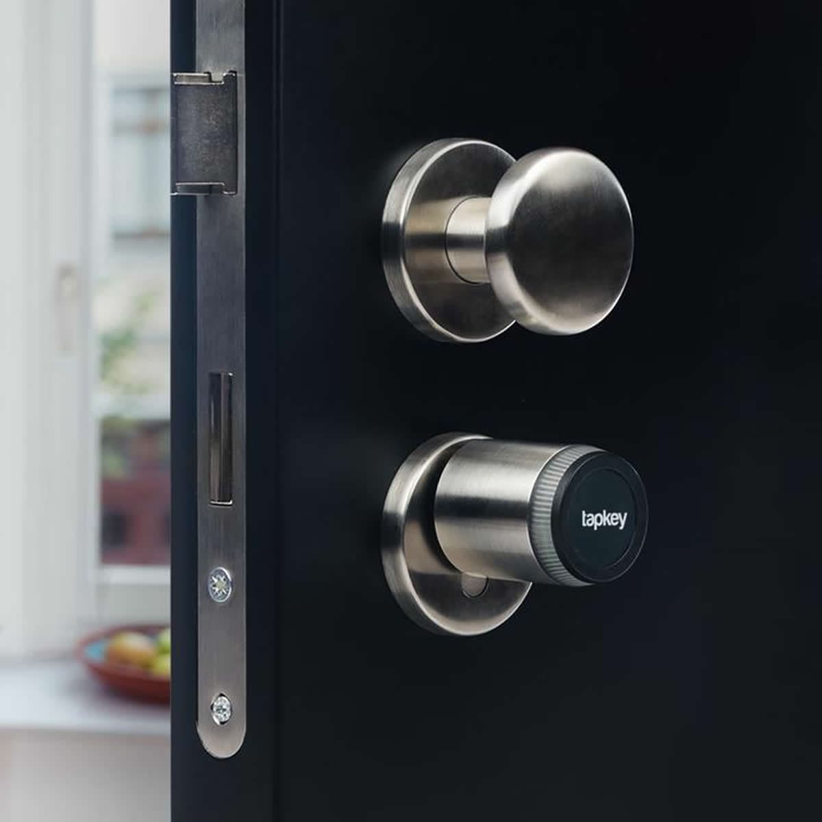 tapkey smartlock door